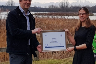 Stephen Lee - EDF Energy - and Holly McCain of NWT at Idle Valley Nature Reserve