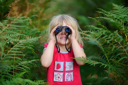 30 Days Wild Child Binoculars © David Tipling - 2020VISION (4)